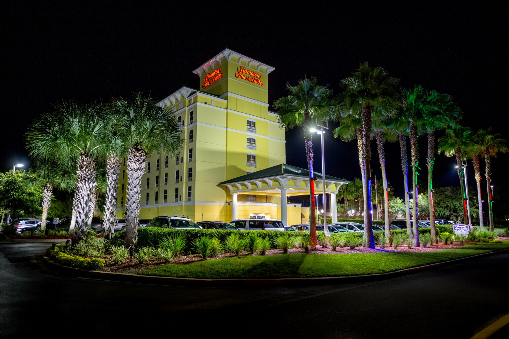 JAXDW_Jacksonville_Hampton Inn and Suites by Hilton_2019_Exterior-1